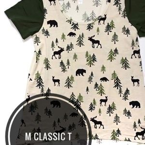 LuLaRoe Classic T - Med